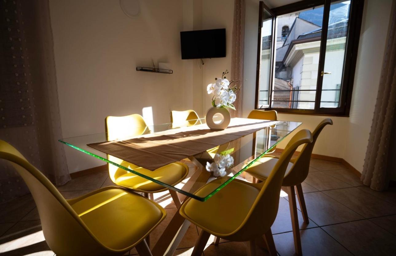 Ambra Apartment Tirano Exterior photo